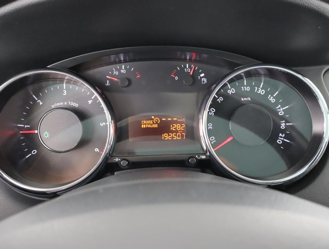 2012 Peugeot 5008 - 17