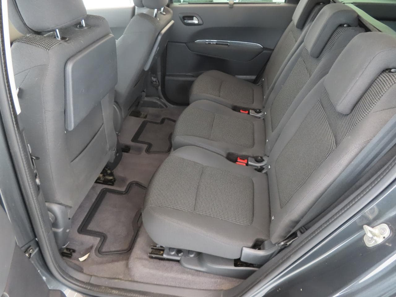2015 Peugeot 5008 - 15