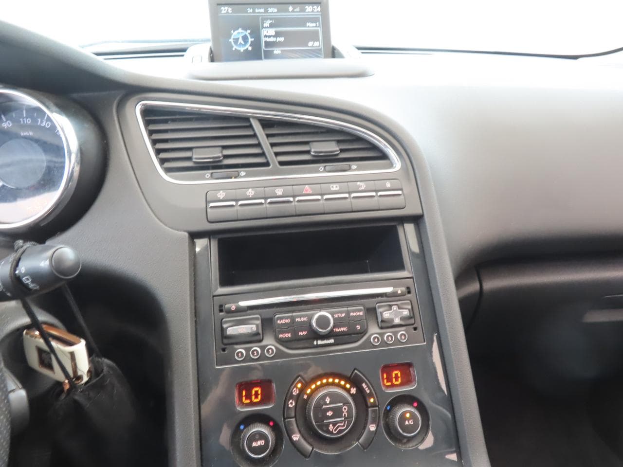 2015 Peugeot 5008 - 18
