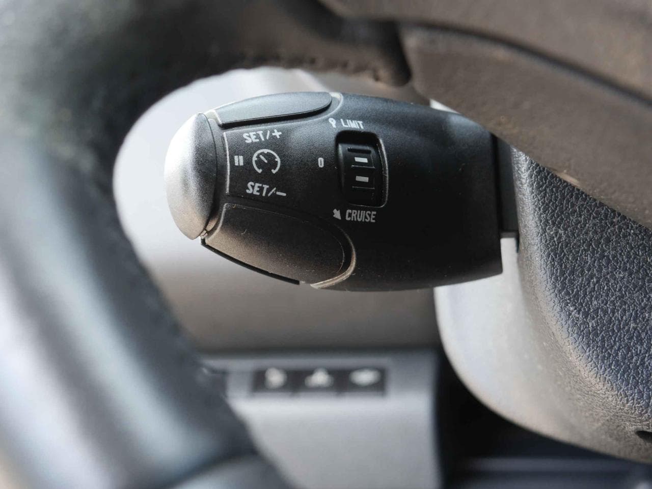 2012 Peugeot 5008 - 29