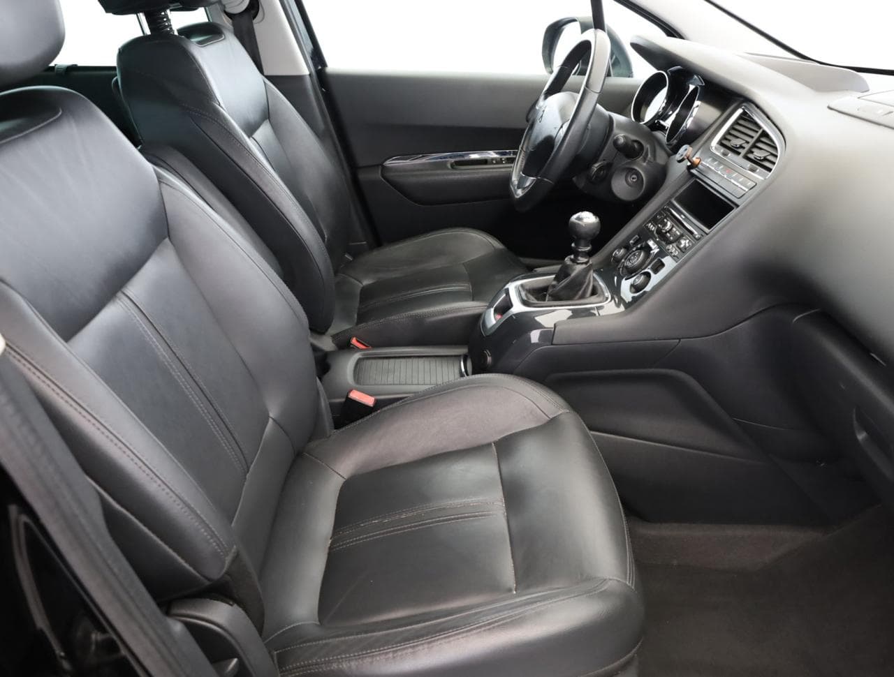2011 Peugeot 5008 - 10