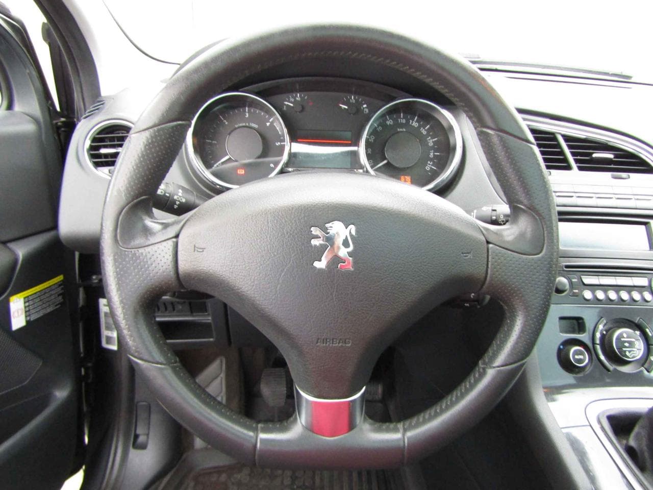 2010 Peugeot 5008 - 16