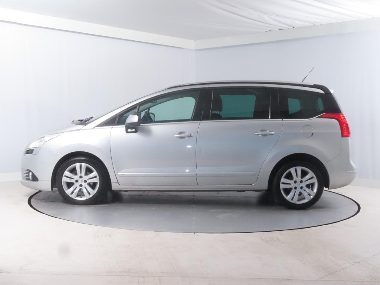 2011 Peugeot 5008 - 4