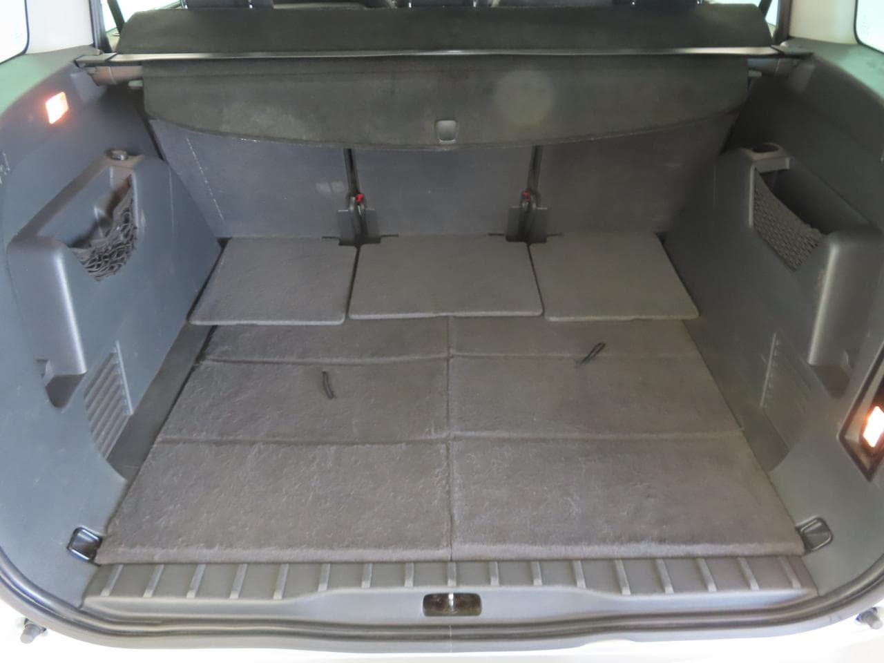 2011 Peugeot 5008 - 19