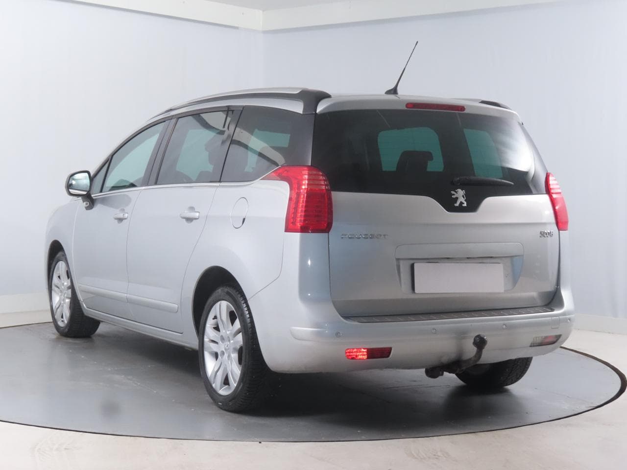 2011 Peugeot 5008 - 5