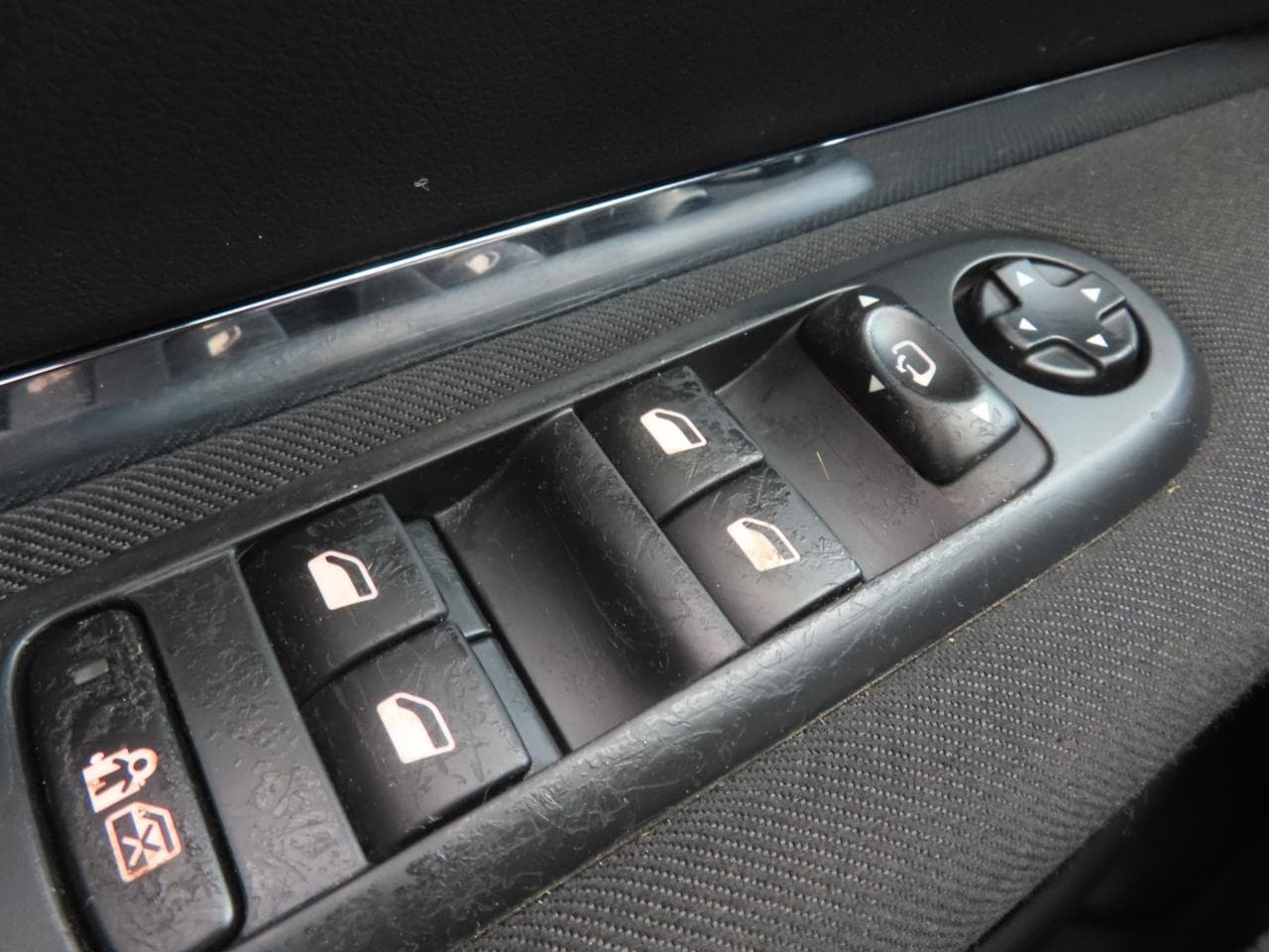 2011 Peugeot 5008 - 20