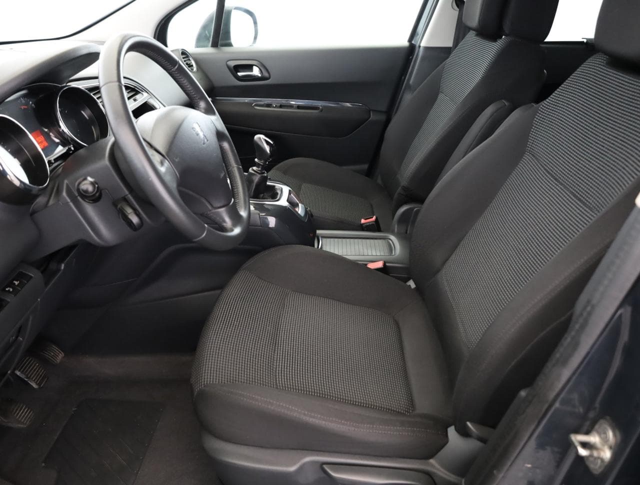 2011 Peugeot 5008 - 13