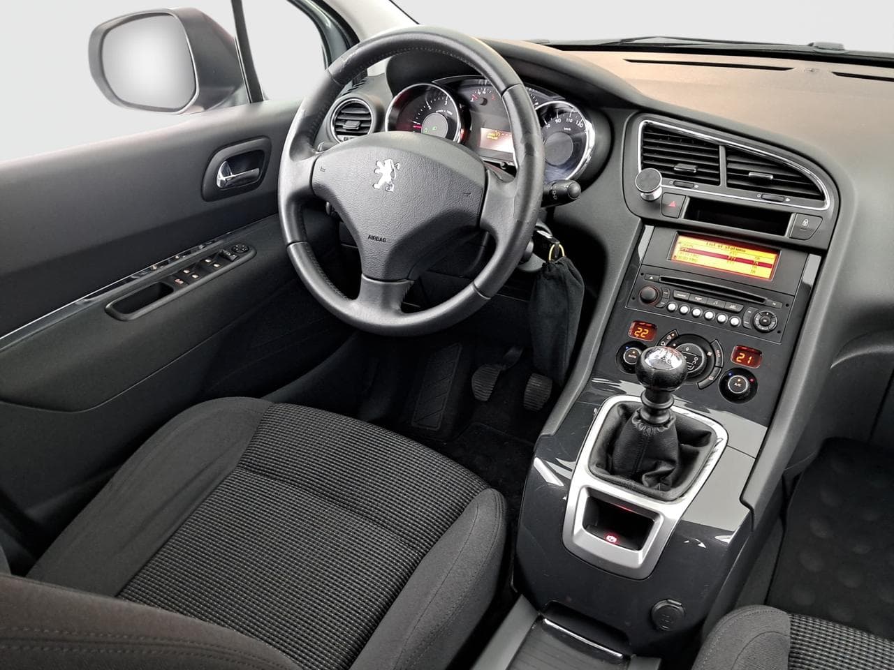 2012 Peugeot 5008 - 9