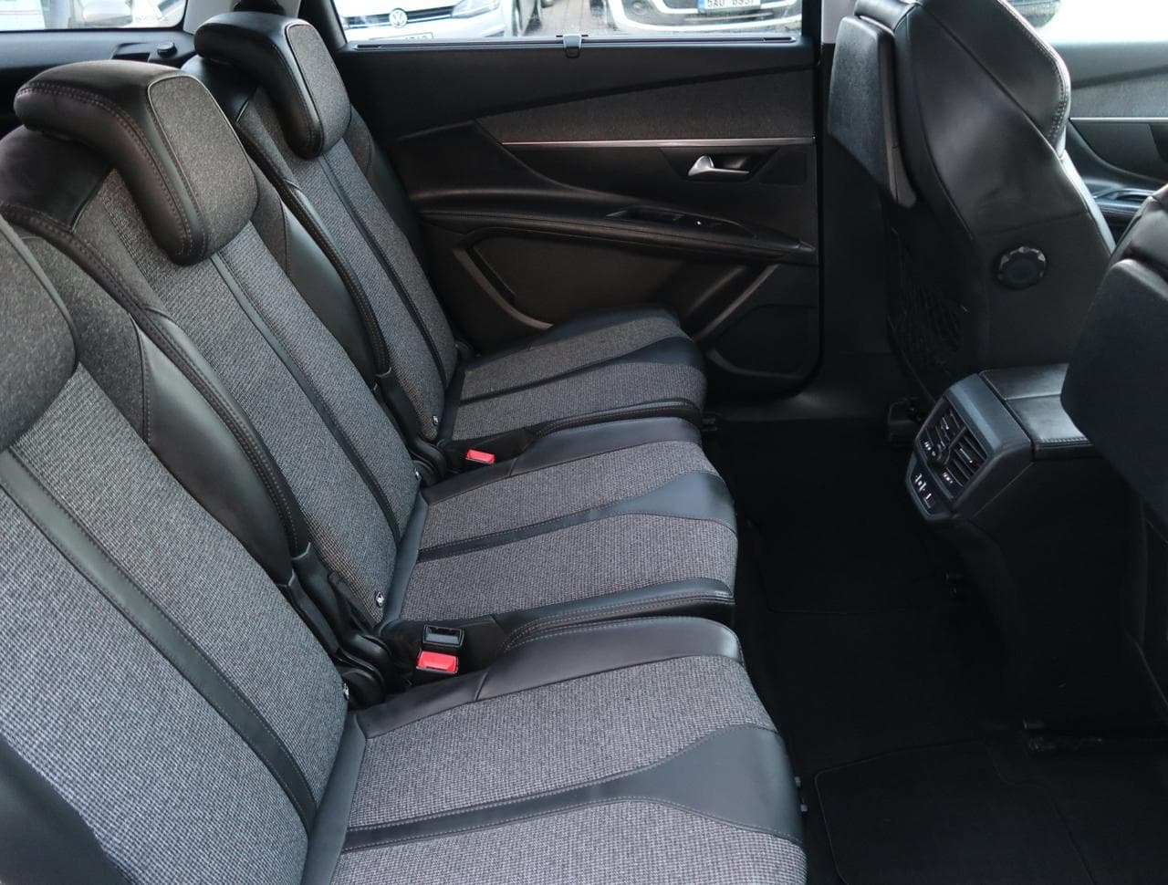 2017 Peugeot 5008 - 13