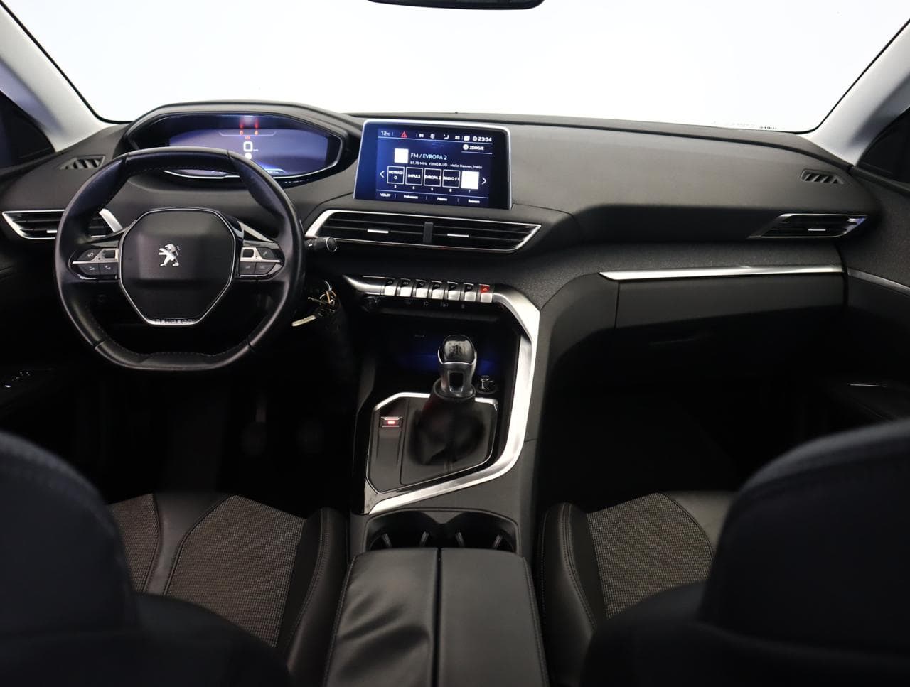 2018 Peugeot 5008 - 9