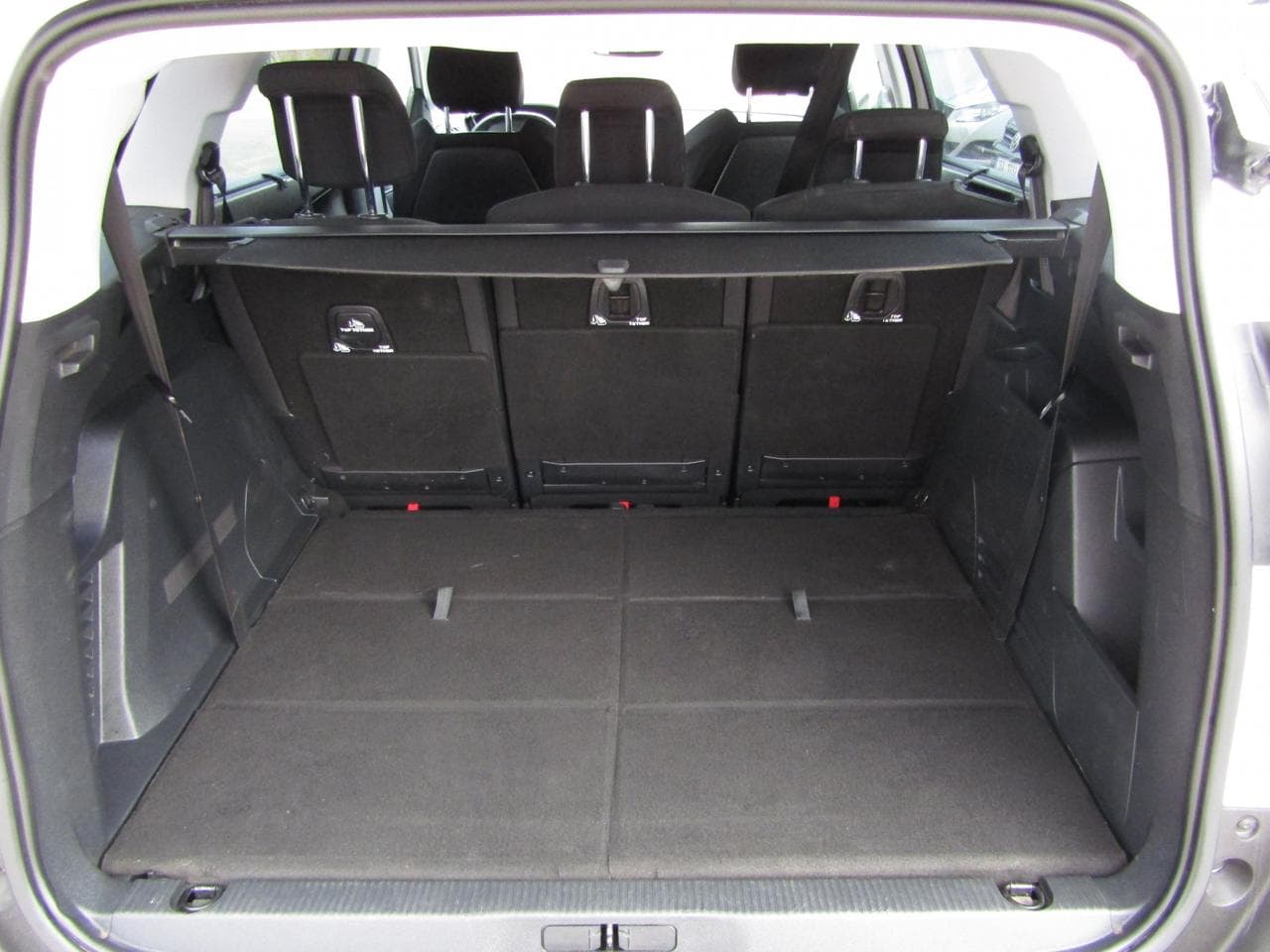 2018 Peugeot 5008 - 7