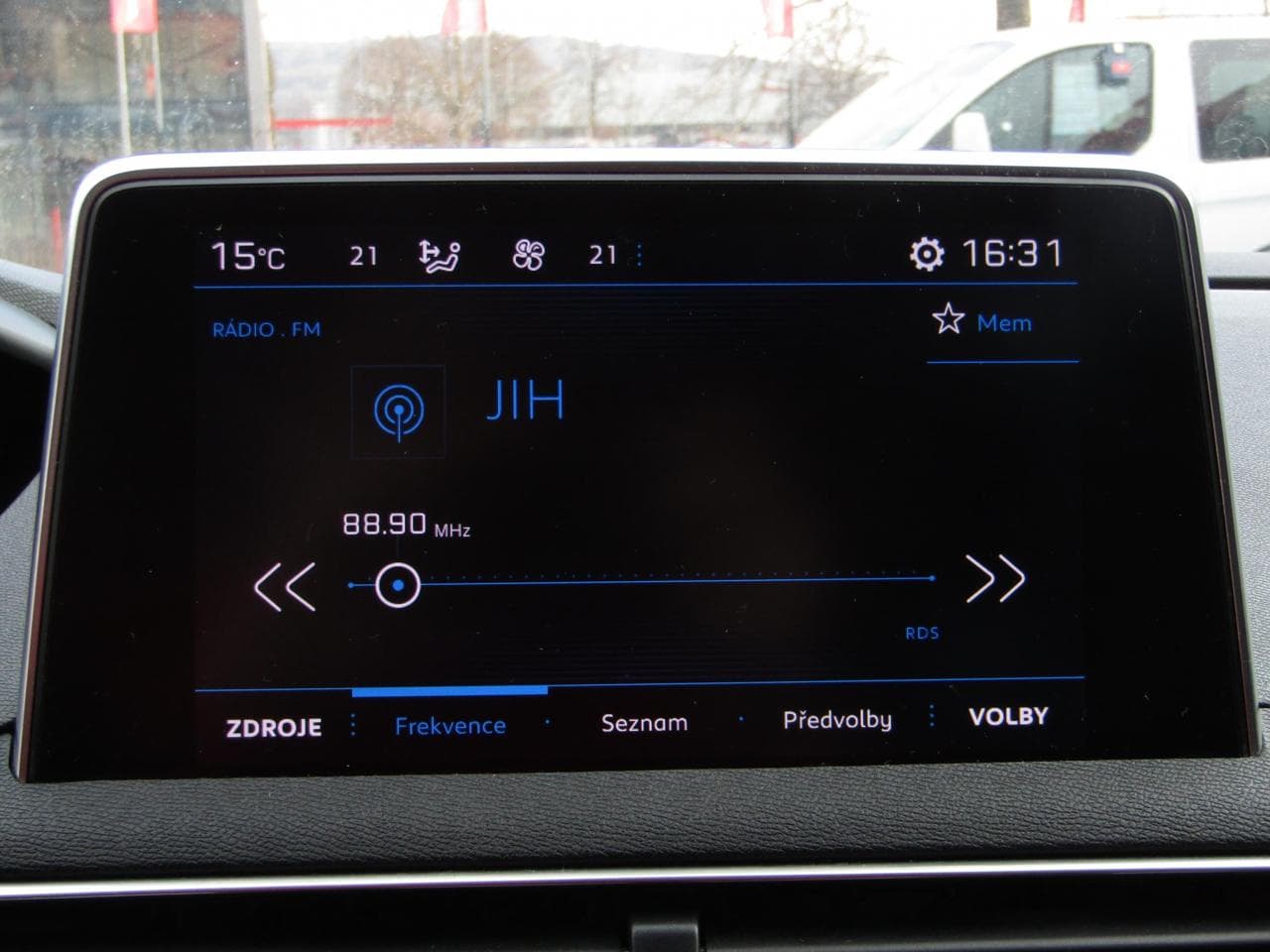 2018 Peugeot 5008 - 18