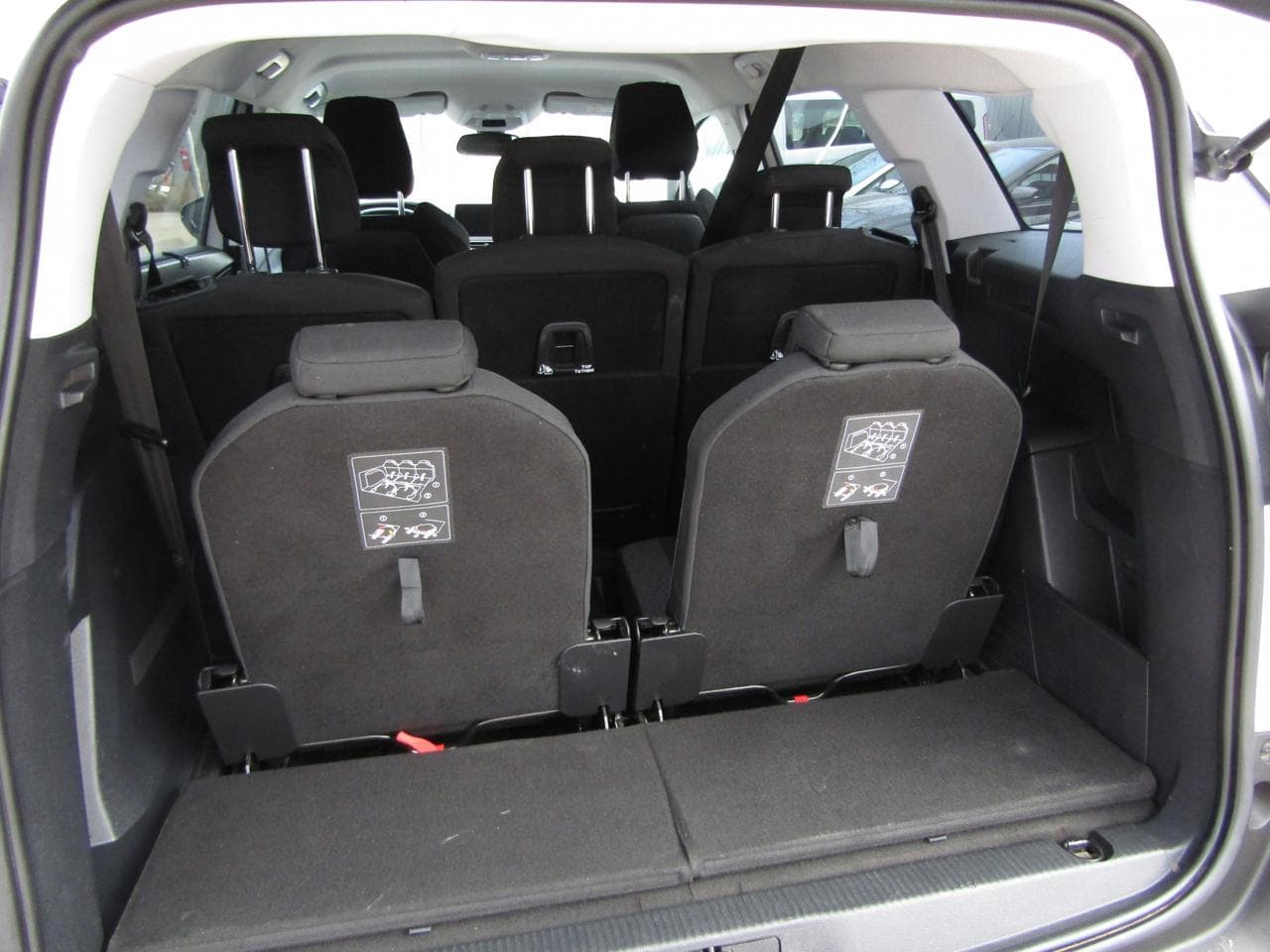 2018 Peugeot 5008 - 12