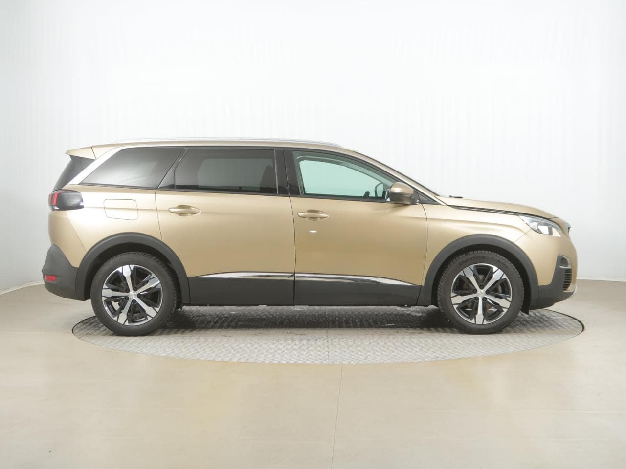 2018 Peugeot 5008 - 8