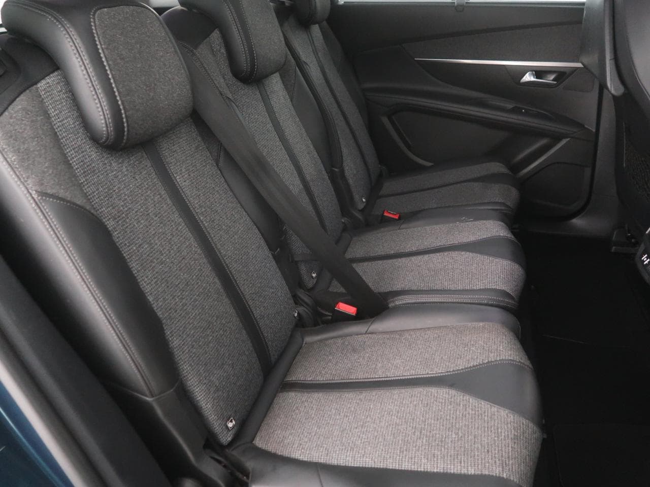 2018 Peugeot 5008 - 13