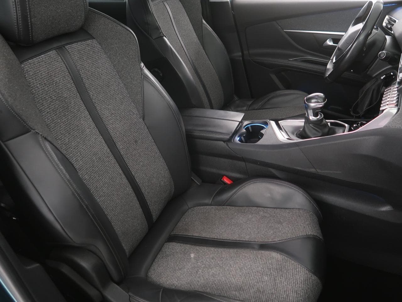 2018 Peugeot 5008 - 12