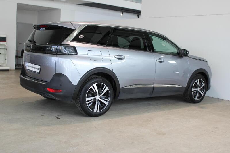 2022 Peugeot 5008 - 7