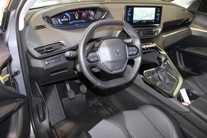 2022 Peugeot 5008 - 13