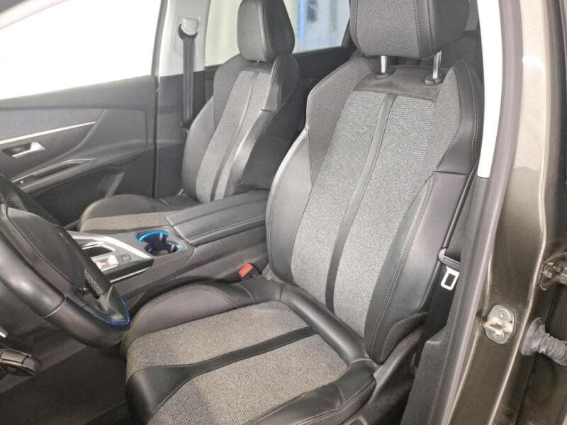2019 Peugeot 5008 - 7