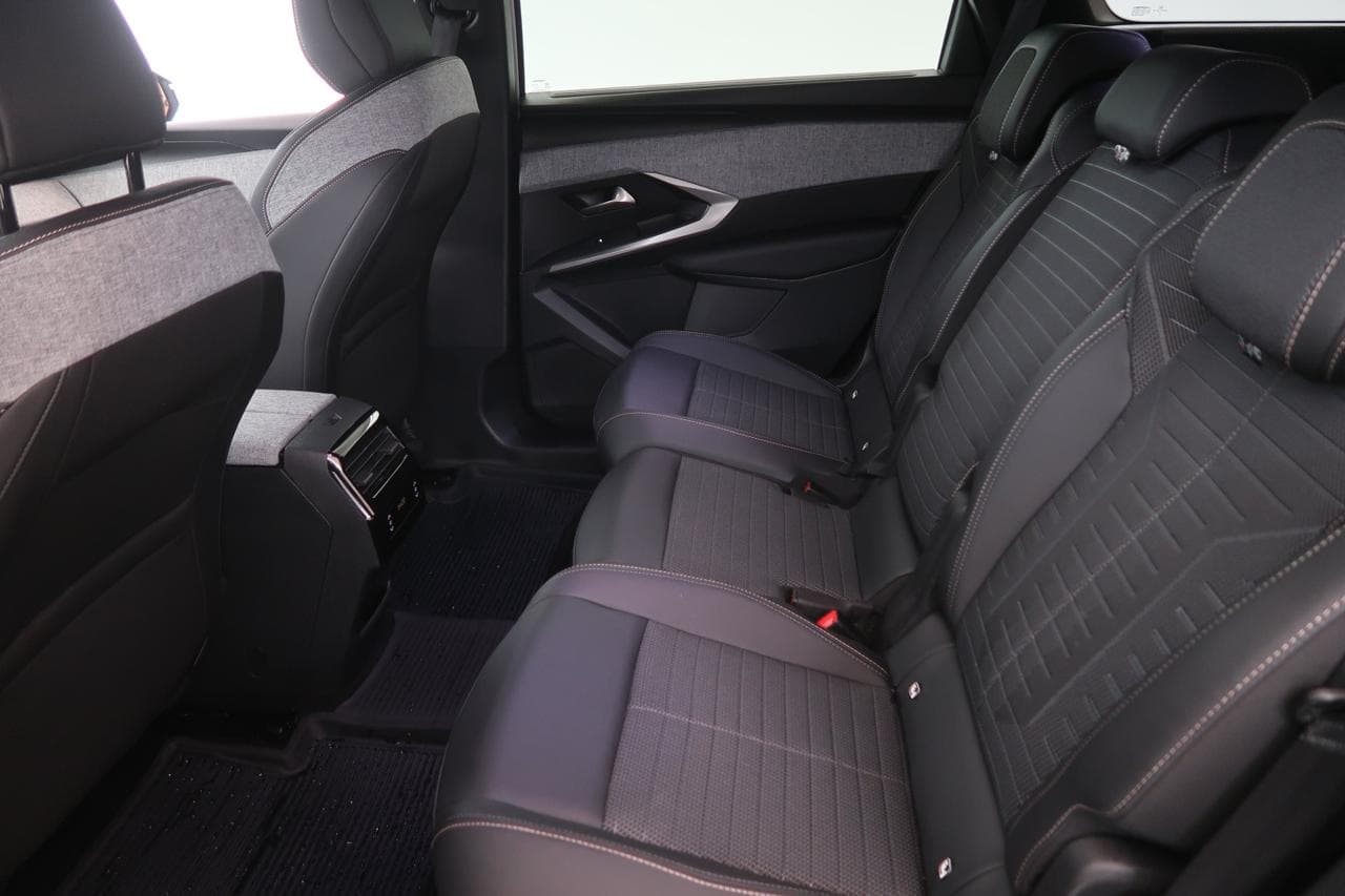 2024 Peugeot 5008 - 15