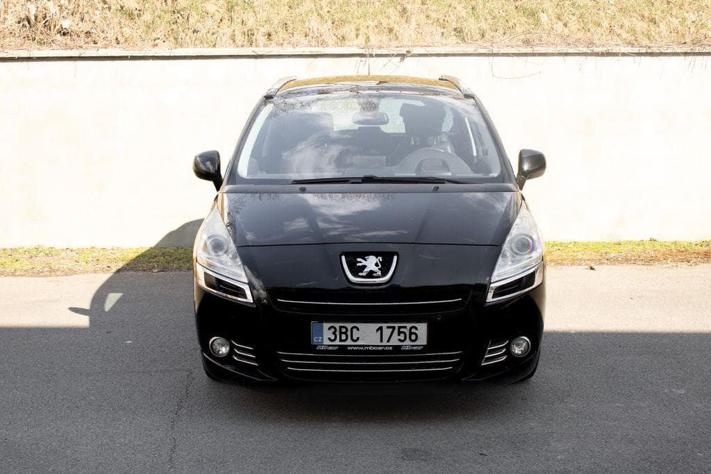 2011 Peugeot 5008 - 2