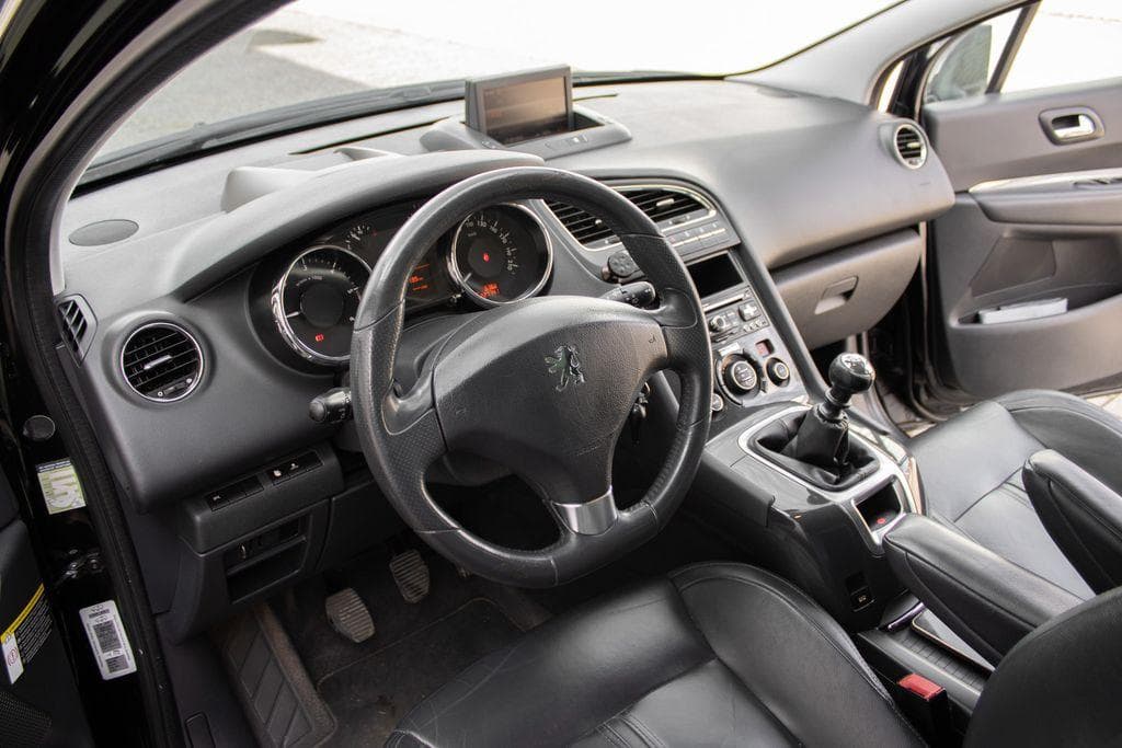 2011 Peugeot 5008 - 9