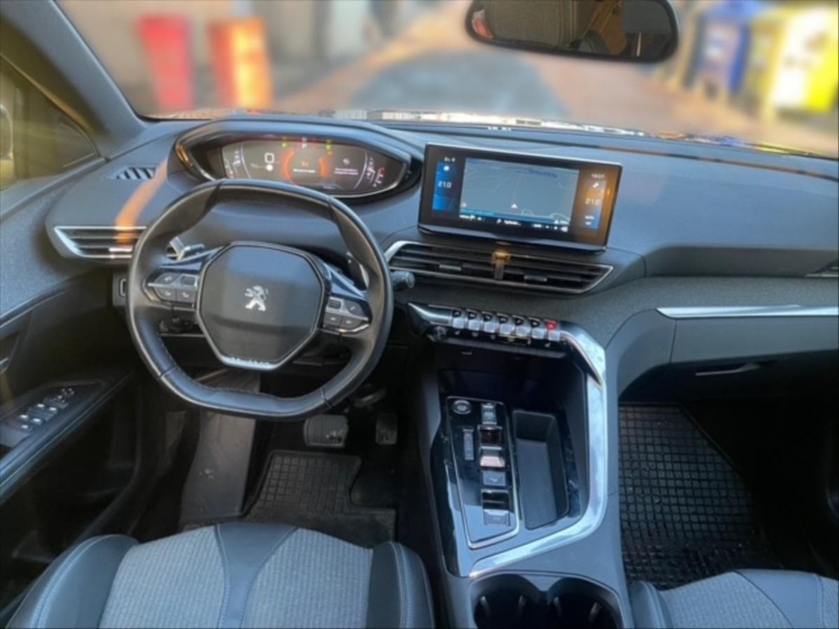 2023 Peugeot 5008 - 9