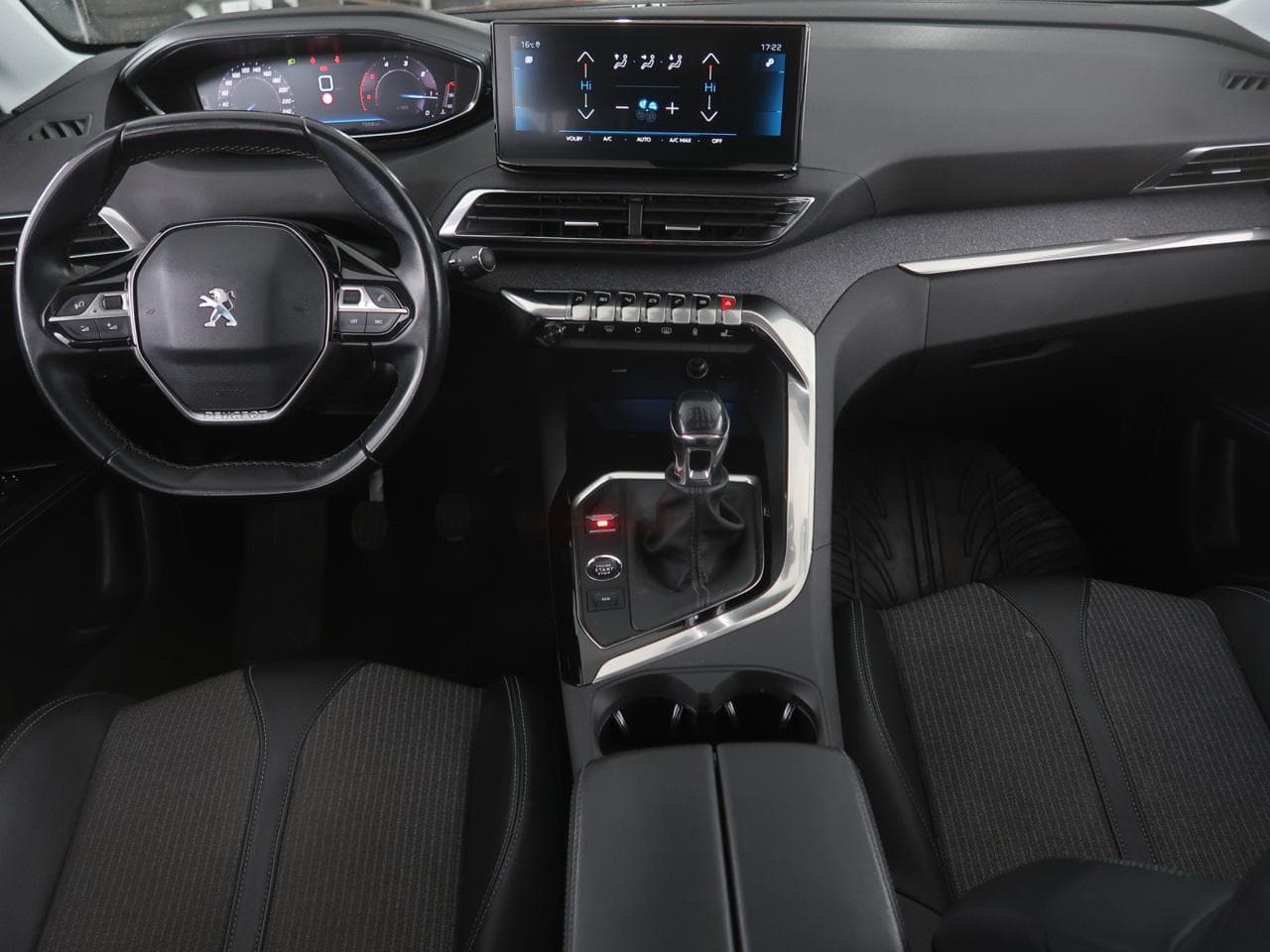 2021 Peugeot 5008 - 10