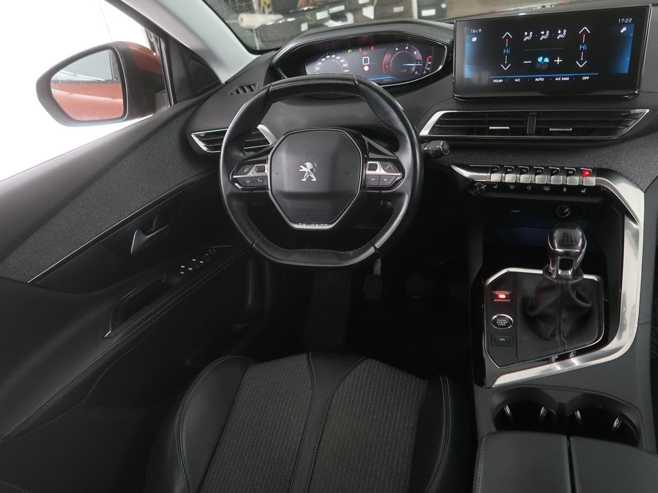 2021 Peugeot 5008 - 9