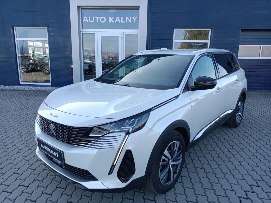 2023 Peugeot 5008