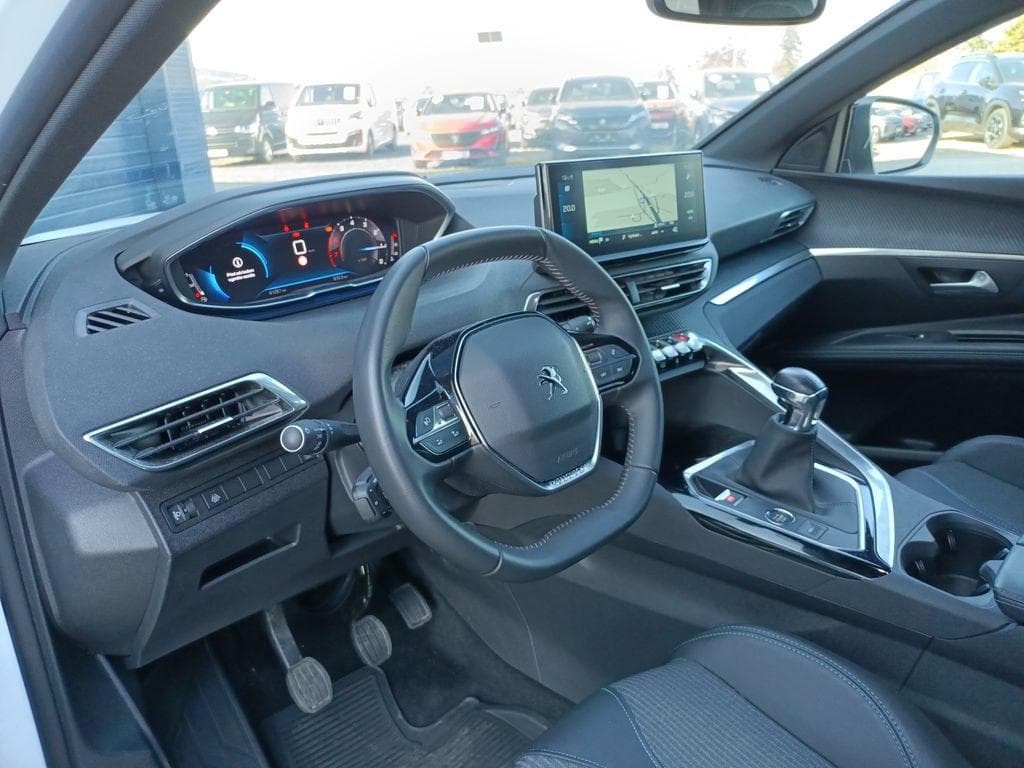 2023 Peugeot 5008 - 8