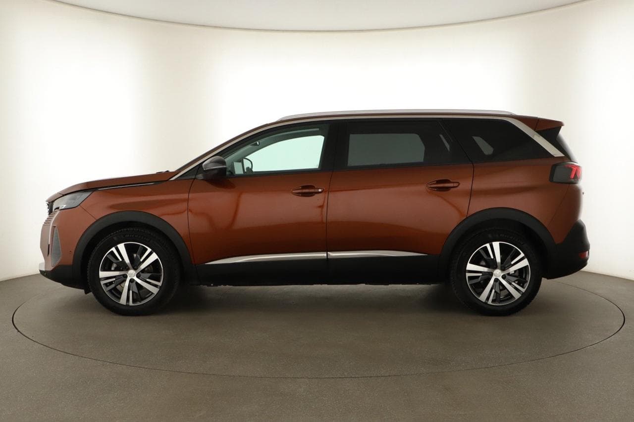 2022 Peugeot 5008 - 5
