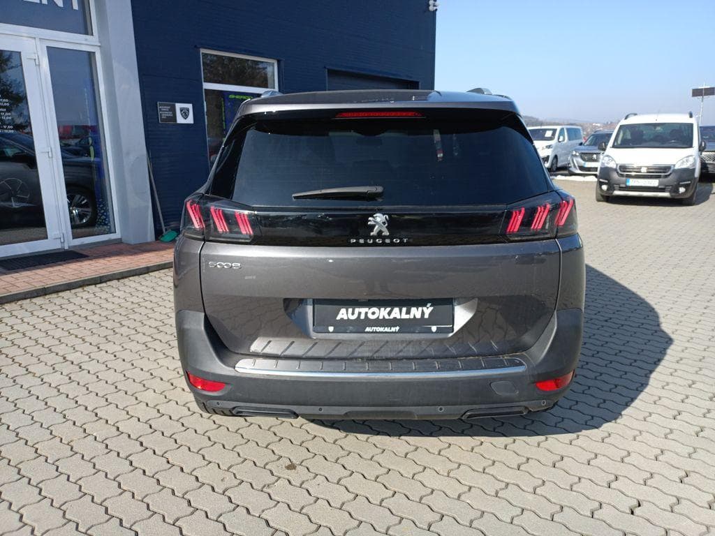 2024 Peugeot 5008 - 11
