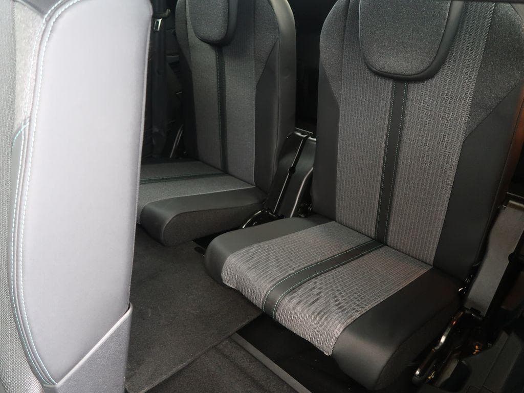 2024 Peugeot 5008 - 12