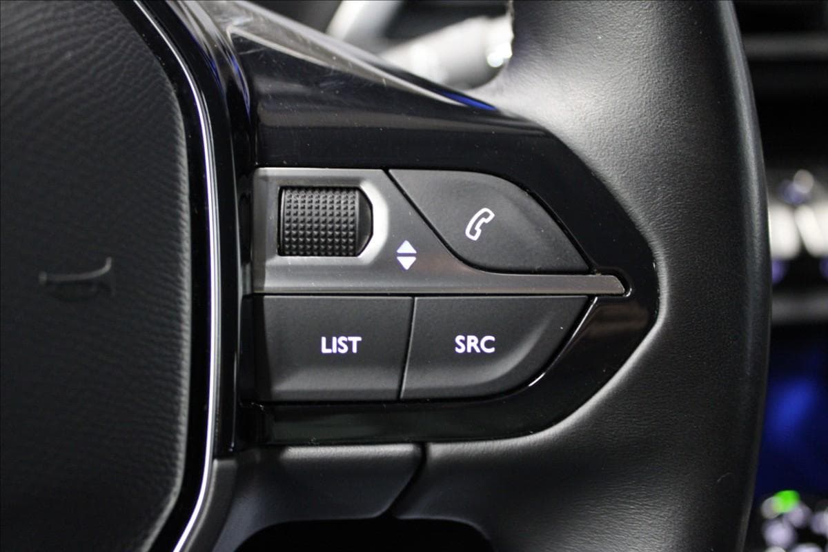 2021 Peugeot 5008 - 25