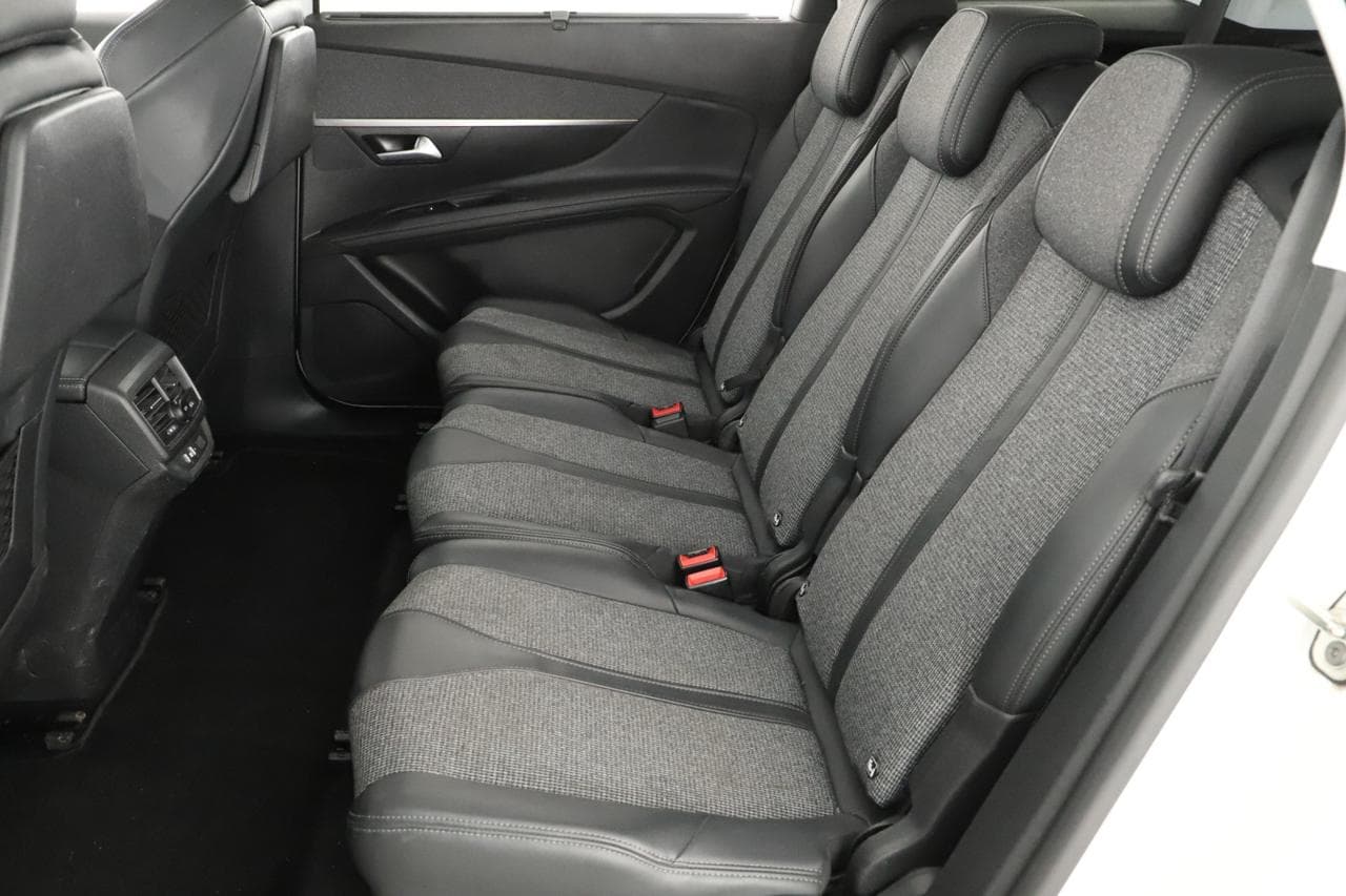 2019 Peugeot 5008 - 12