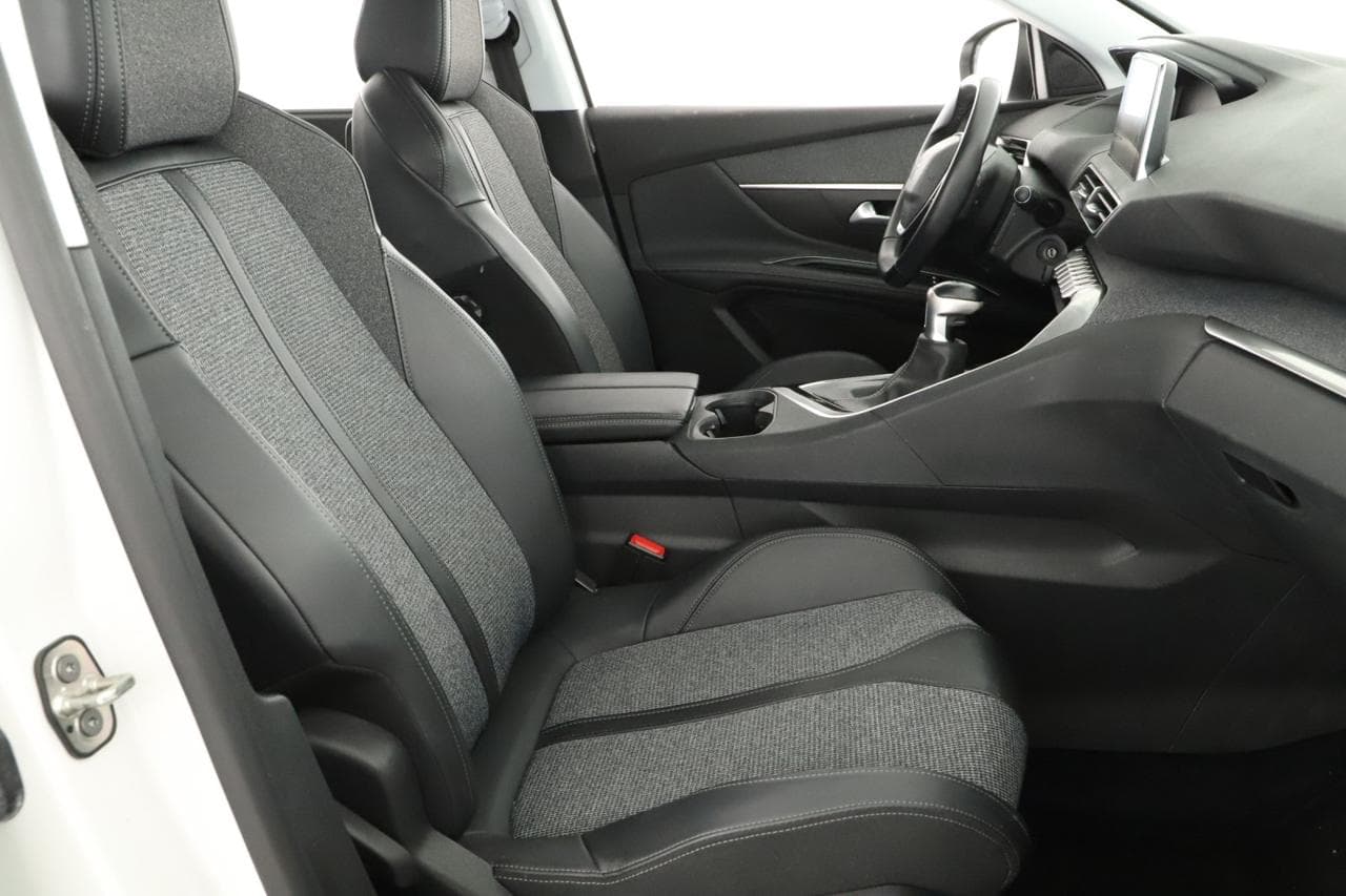 2019 Peugeot 5008 - 10