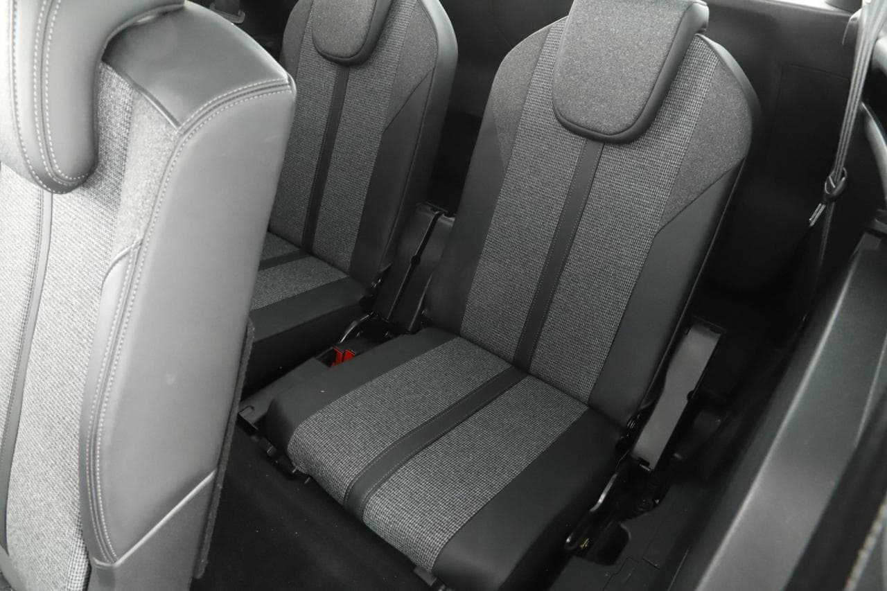 2019 Peugeot 5008 - 19