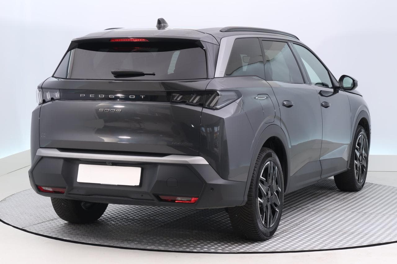 2025 Peugeot 5008 - 7