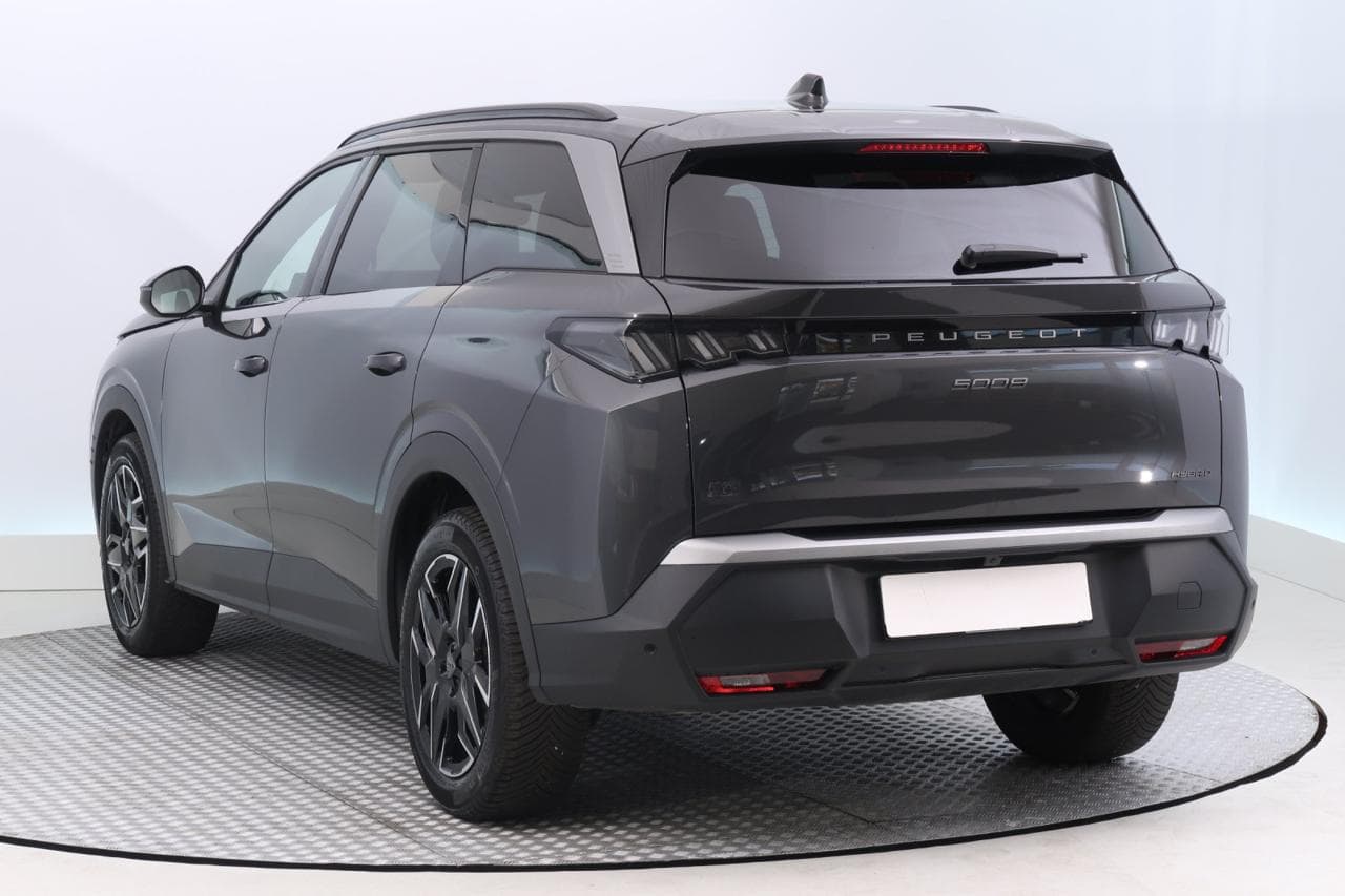 2025 Peugeot 5008 - 5