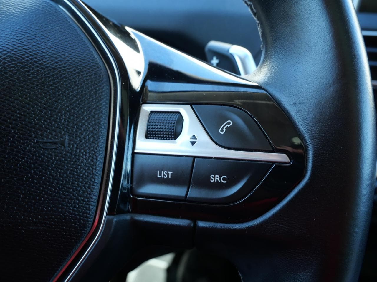 2018 Peugeot 5008 - 16