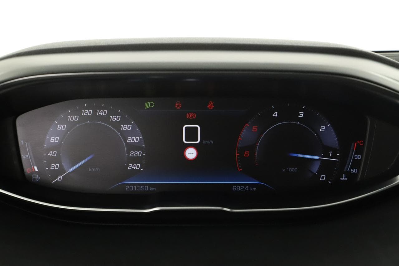 2020 Peugeot 5008 - 15