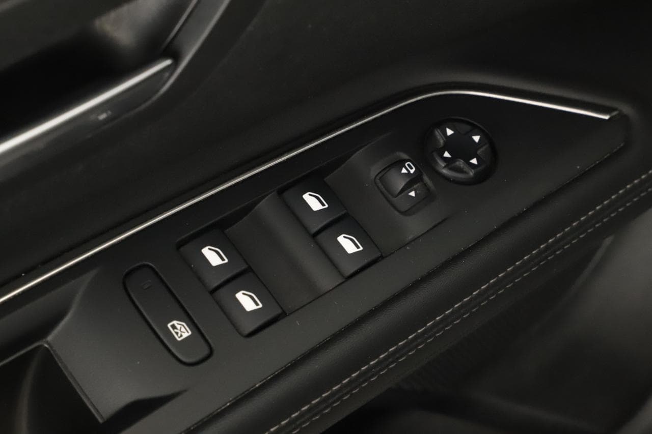 2020 Peugeot 5008 - 16
