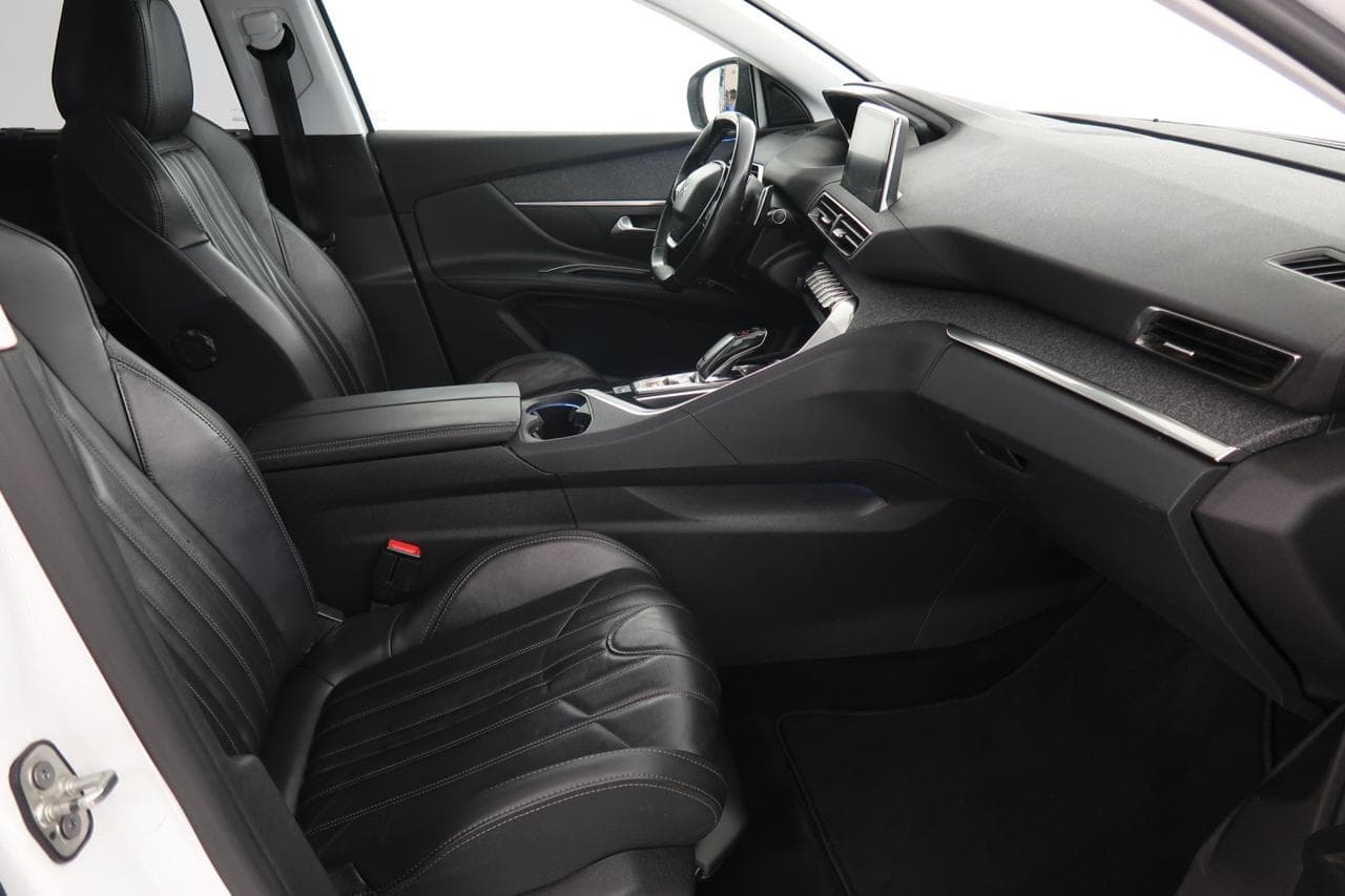 2017 Peugeot 5008 - 17