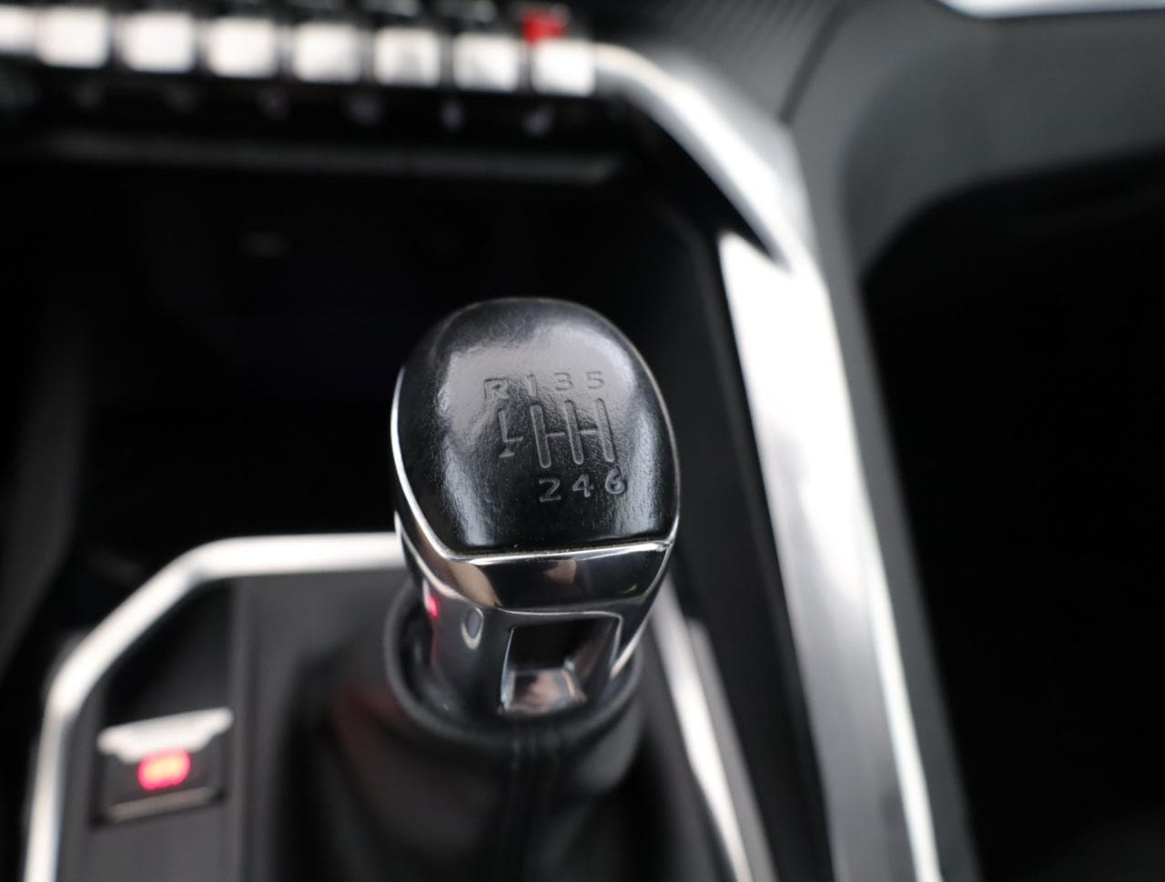 2021 Peugeot 5008 - 39