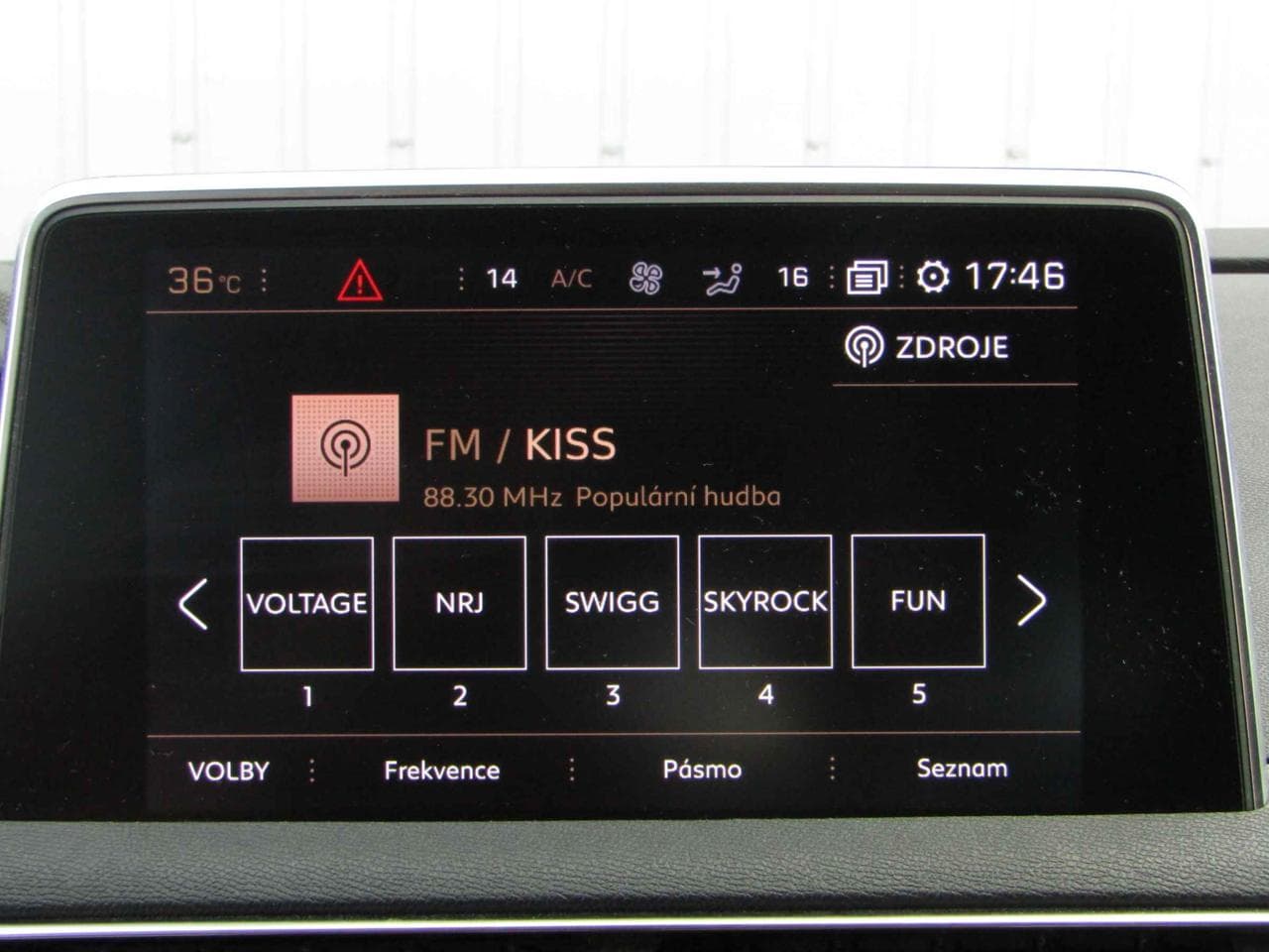 2019 Peugeot 5008 - 18
