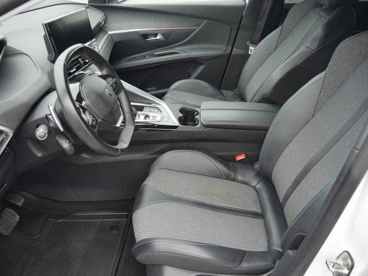 2022 Peugeot 5008 - 16