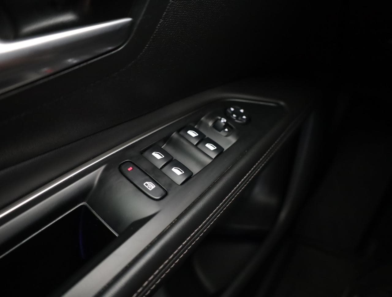 2018 Peugeot 5008 - 31