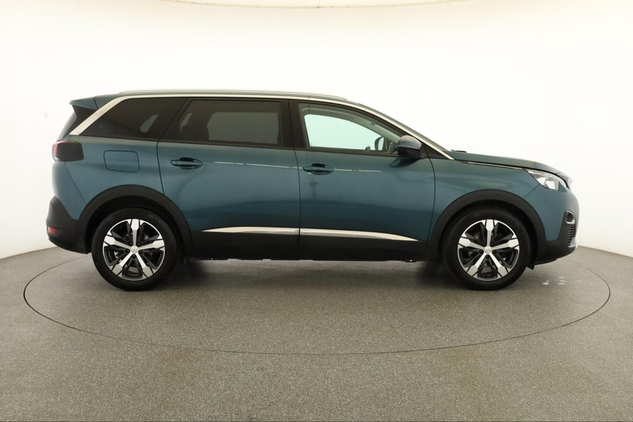 2018 Peugeot 5008 - 10