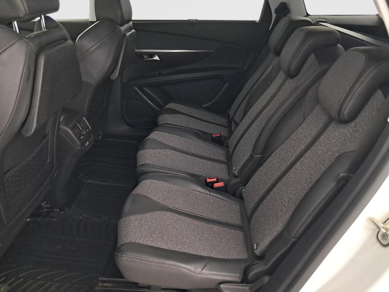2018 Peugeot 5008 - 27